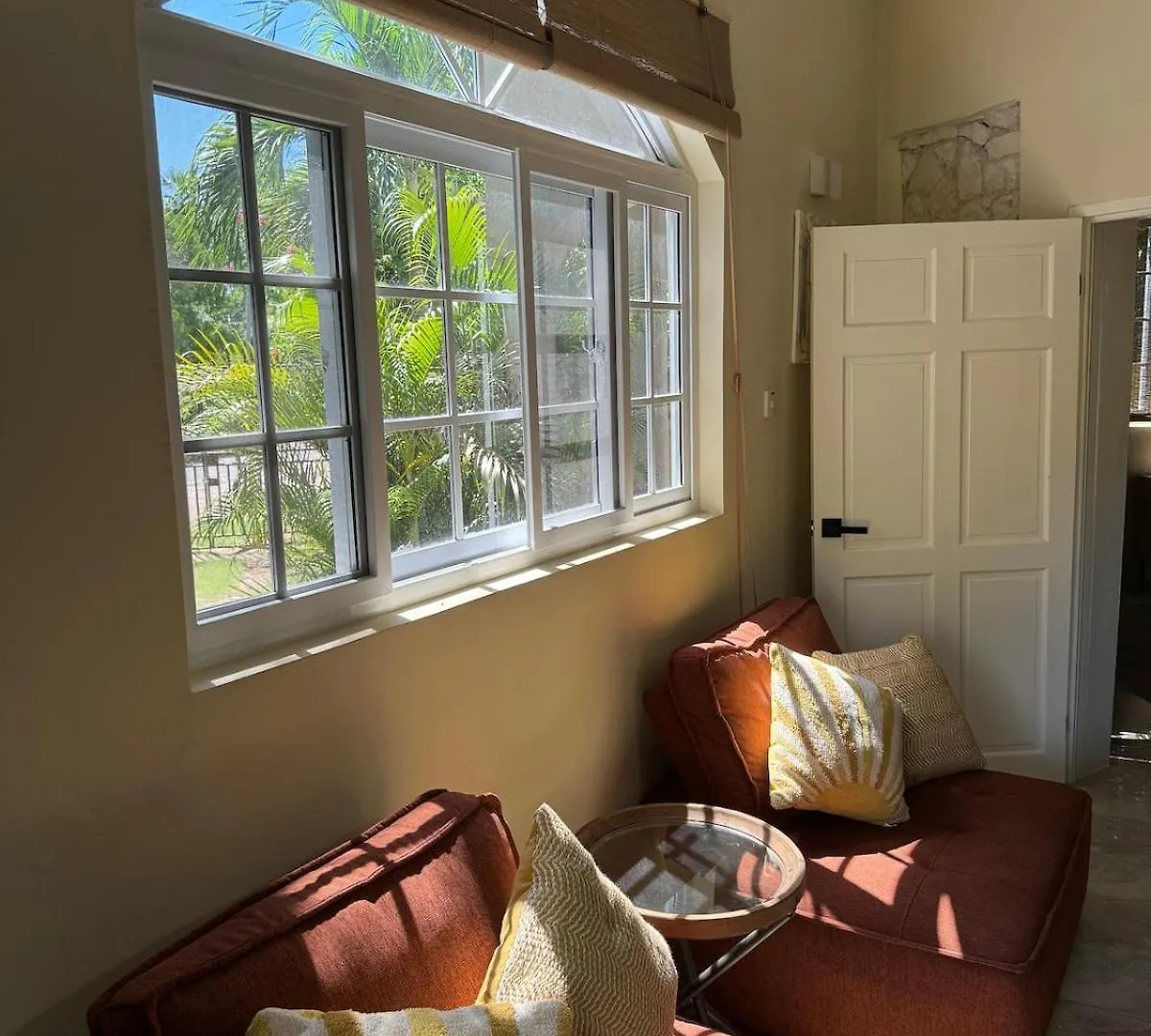 Home Escape Negril Guest house